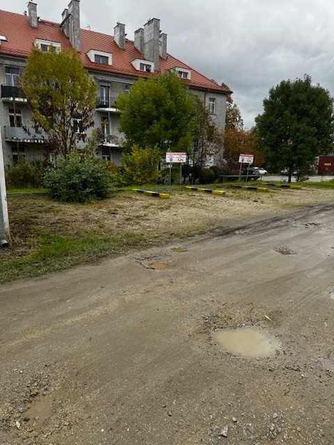 działki pod garaż Koszarowa