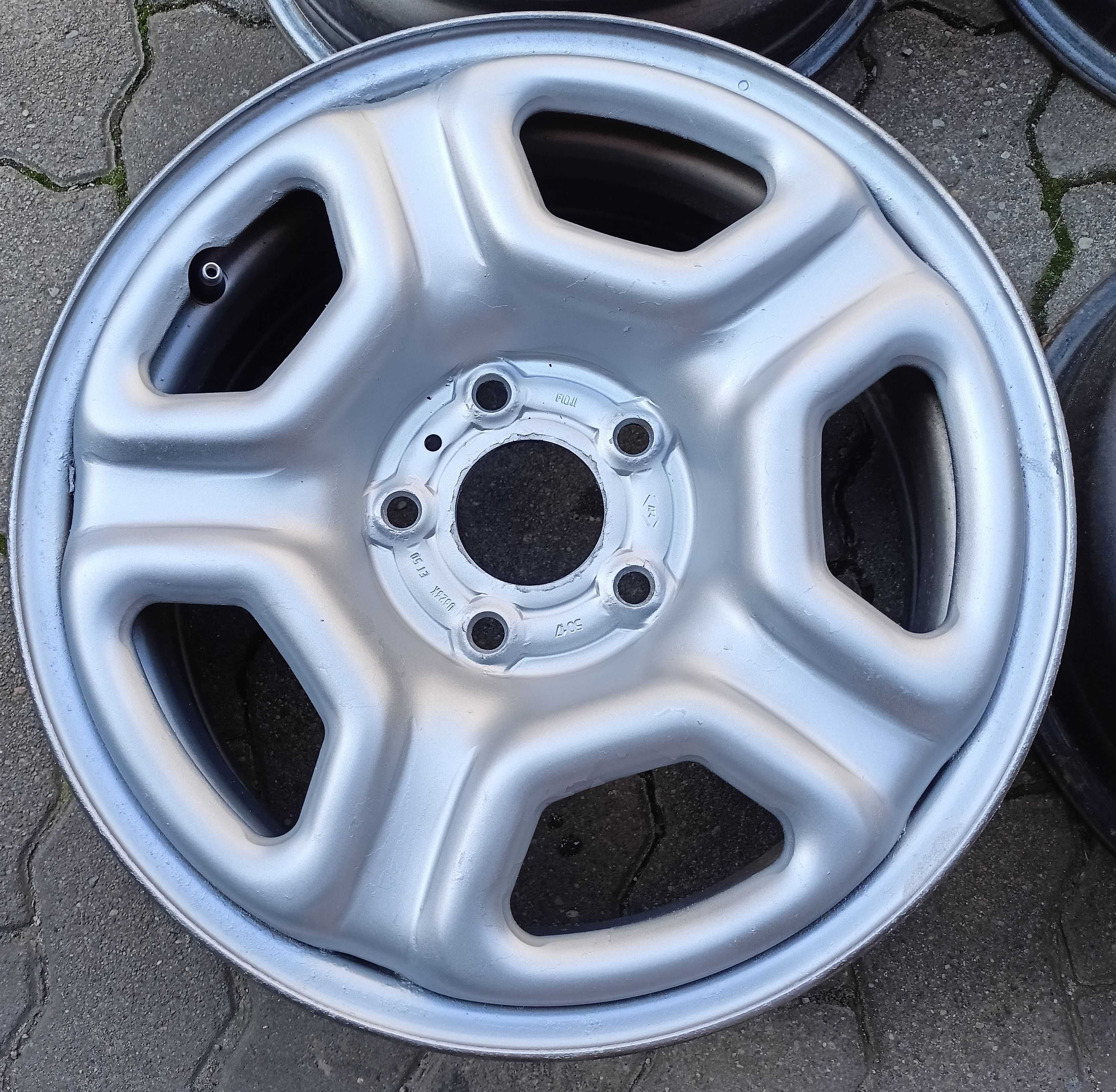Felgi stalowe 16 5x114,3 Dacia Duster Renault