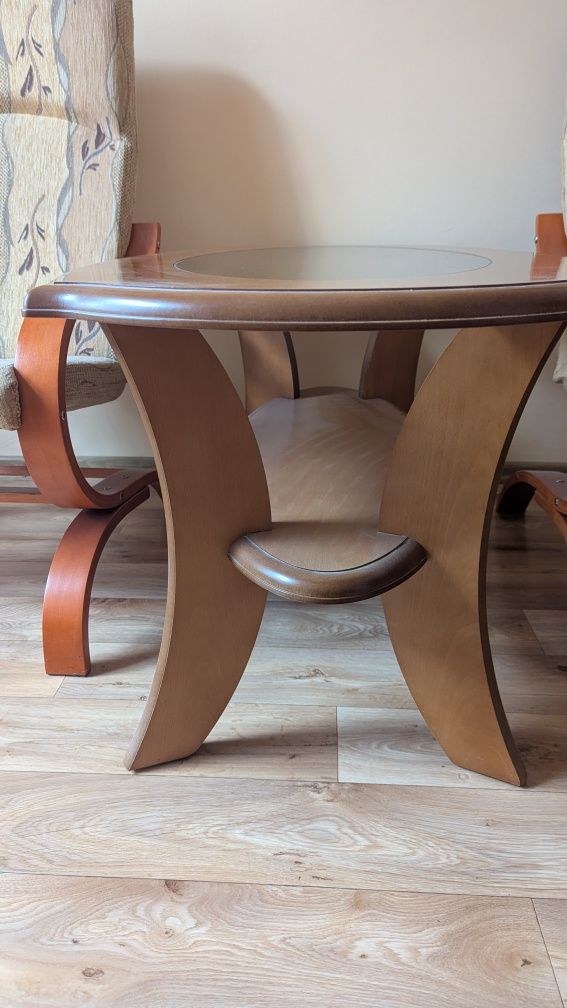 Komplet wypoczynkowy – sofa + 2 fotele + stolik