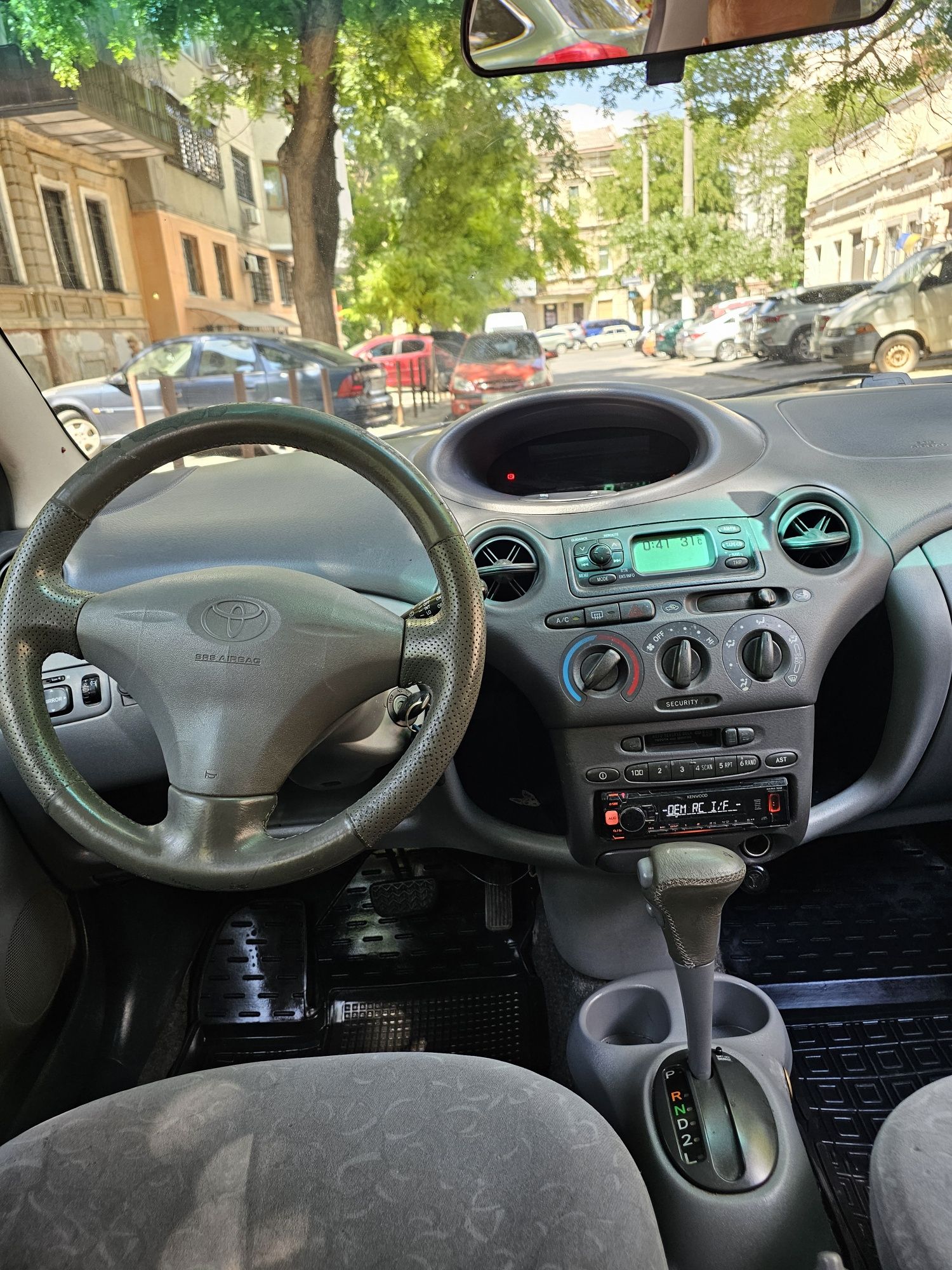 Toyota Yaris автомат