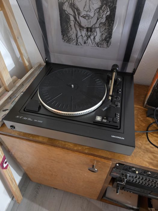 Gramofon Universum F5585