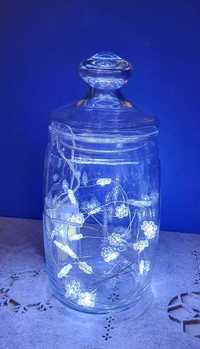 Pojemnik szklany z pokrywką z oświetleniem led