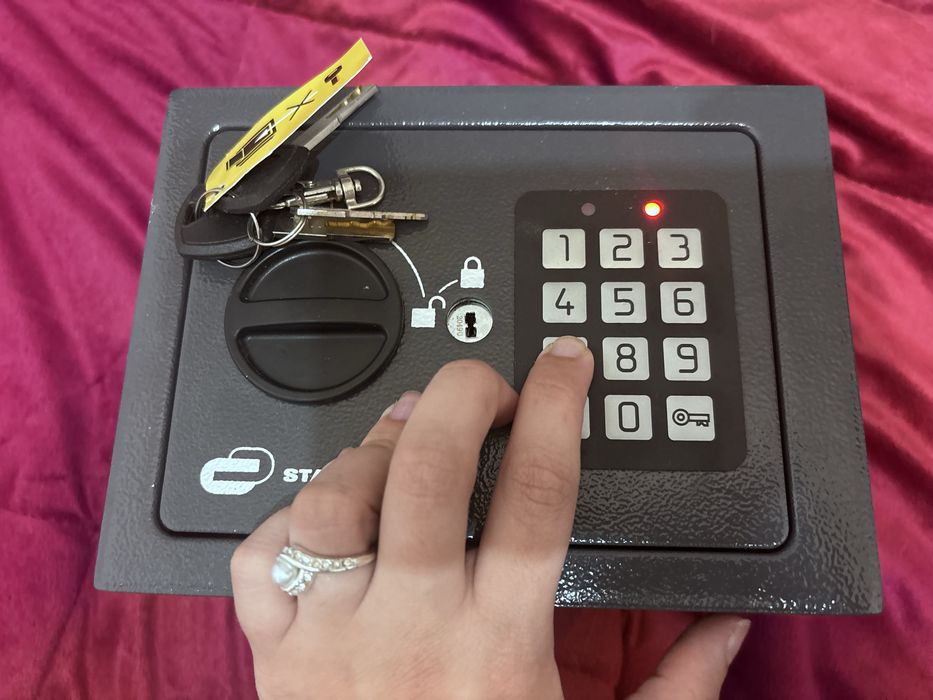 Cofre standers como novo