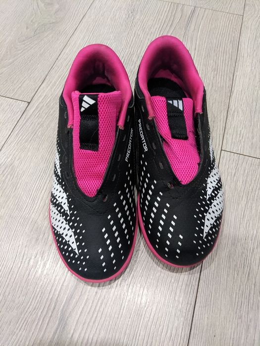 Halówki adidas predator r.35