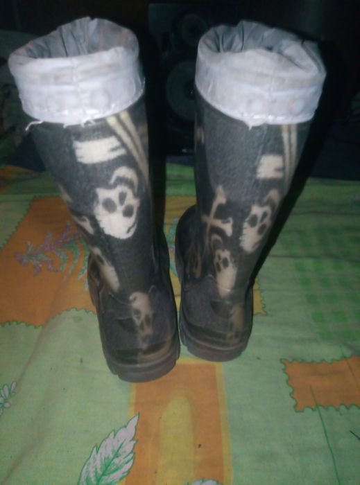 Резиновые сапоги