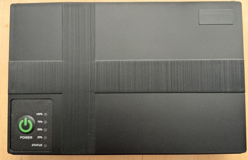 Безперебійник DC1018P
Потужність :18 W.
Ємність акумулятора :10400mAh