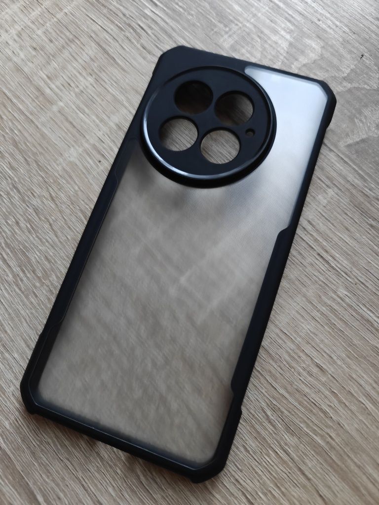 Etui firmy Xundd do smartfona Oneplus 13
