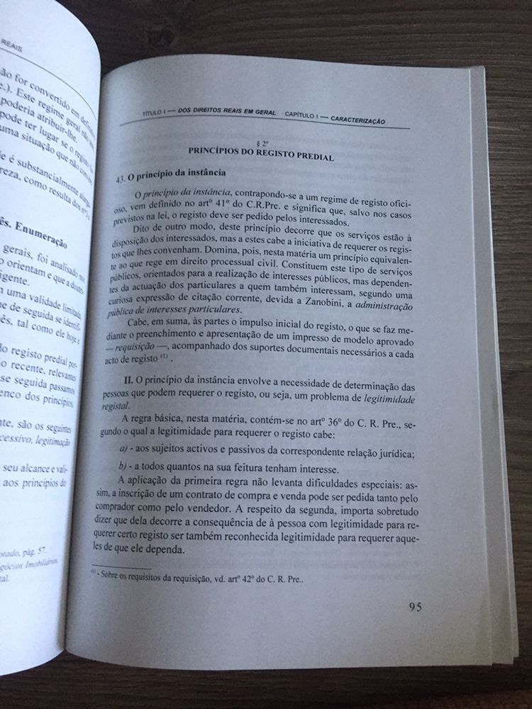 Lições de Direitos Reais - Prof. Dr. Luis Carvalho Fernandes