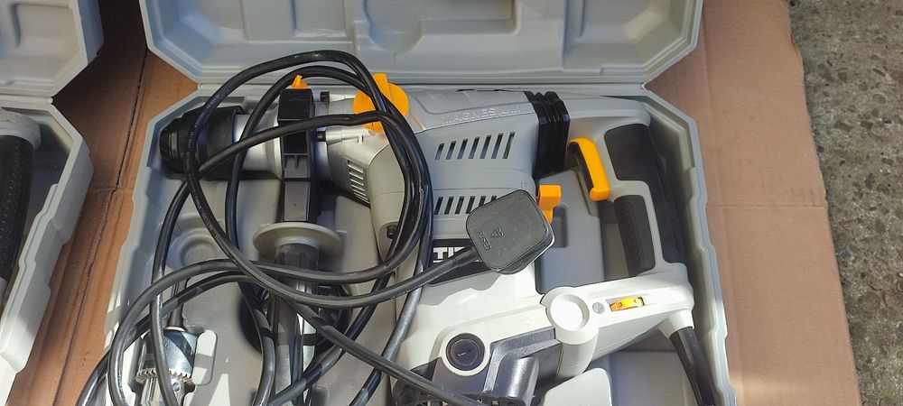 Перфоратор 1500 ватт Titan з Англії