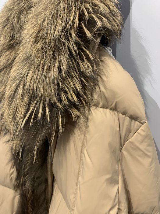 Płaszcz puchowy z szalem