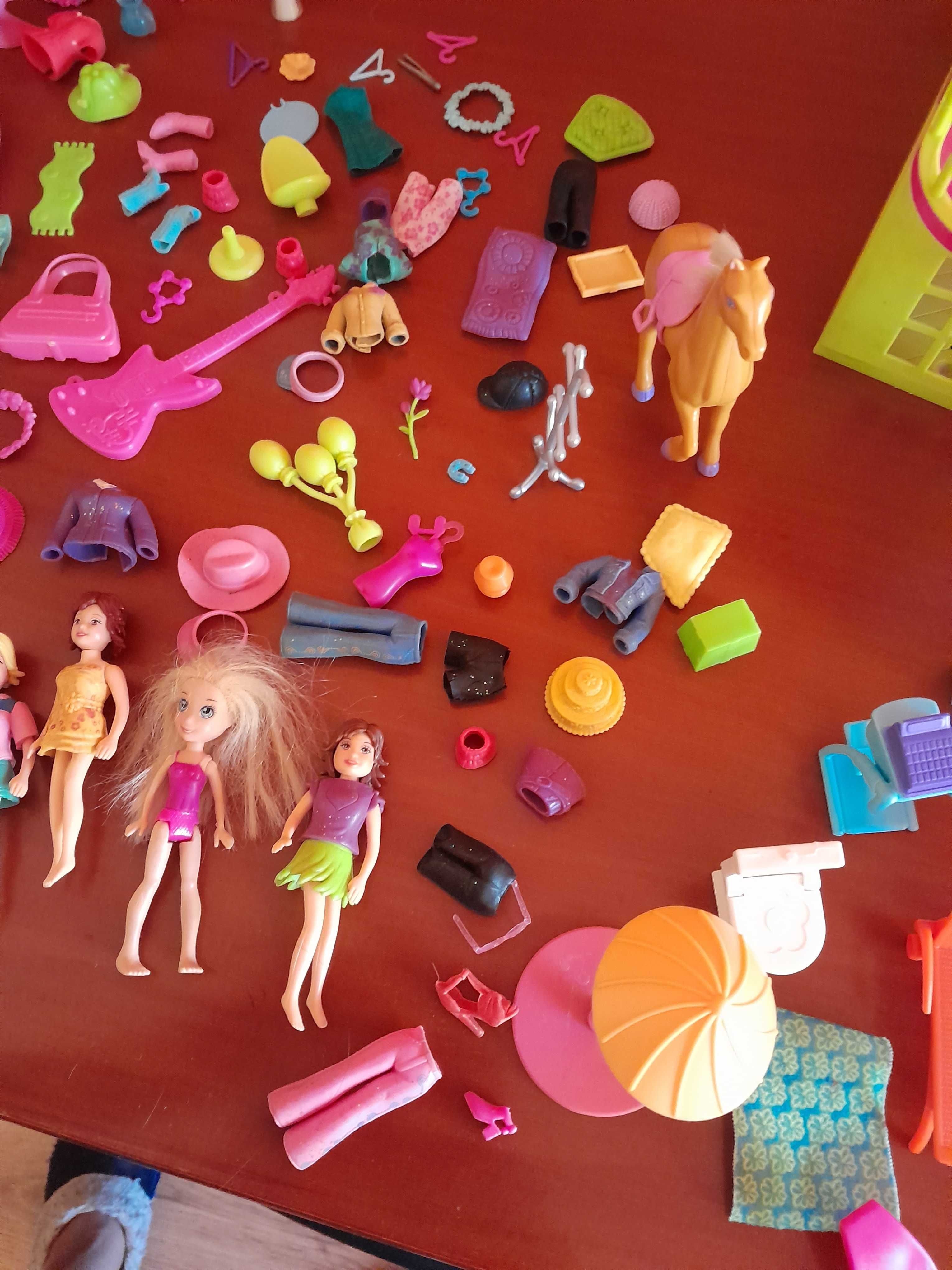 Polly pocket (casa, 4 bonecas e acessorios)