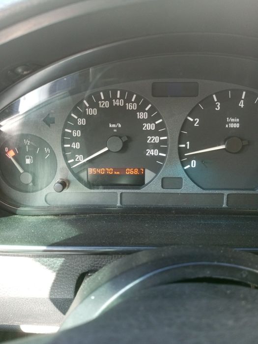 Продам BMW  е 36 компакт