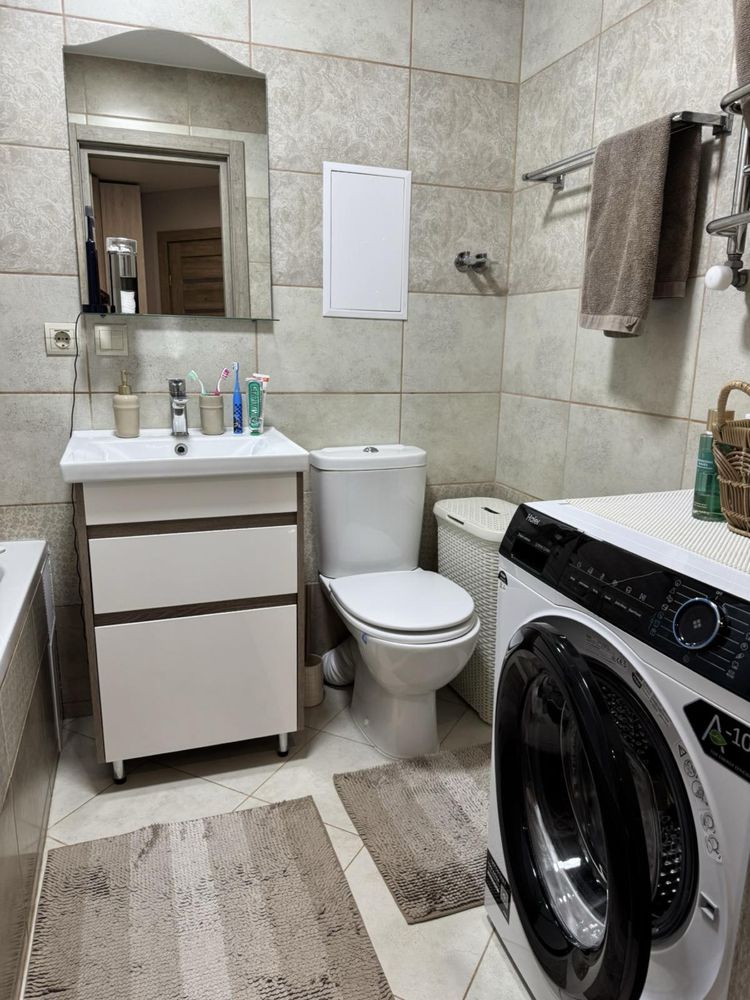 Продаж 1 кімнотноі  квартири в новобудові