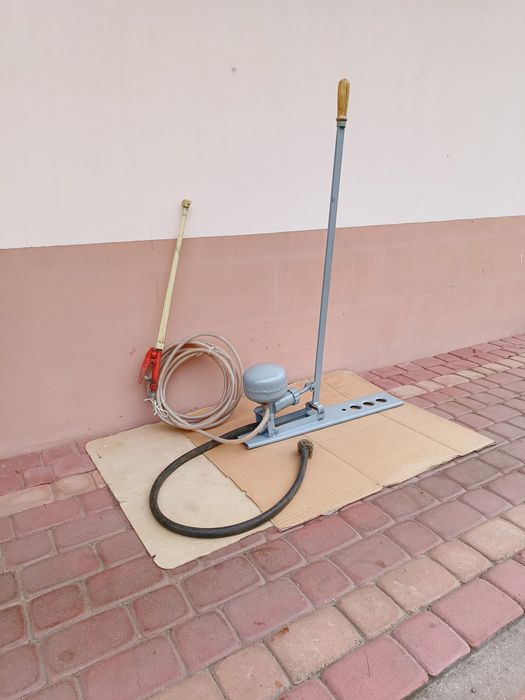 Pompka do malowania ścian, jak nowa