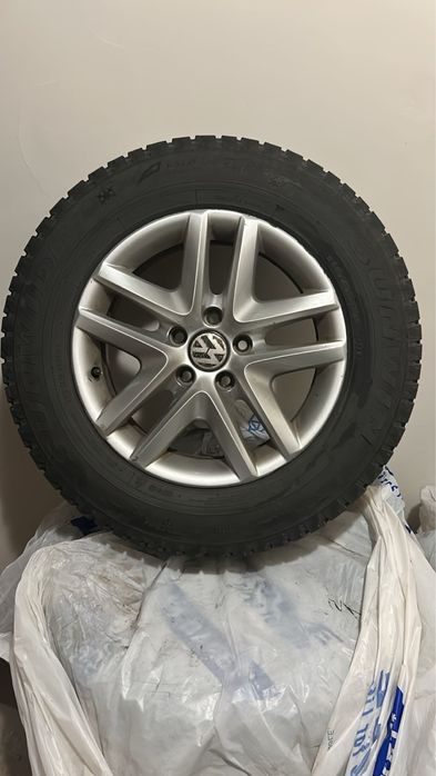 Зимові шини разом з дисками Volkswagen