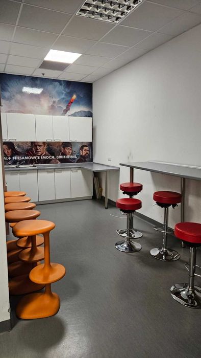 Lokal handlowy na parterze w super lokalizacji