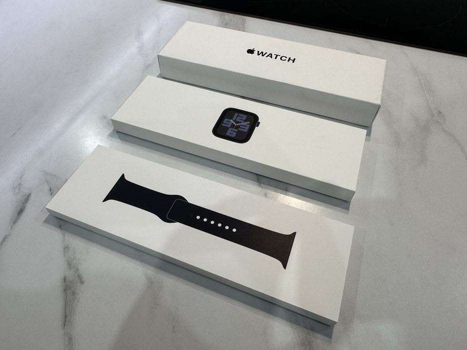 Apple Watch SE 2gen 44mm zbita szybka 97%