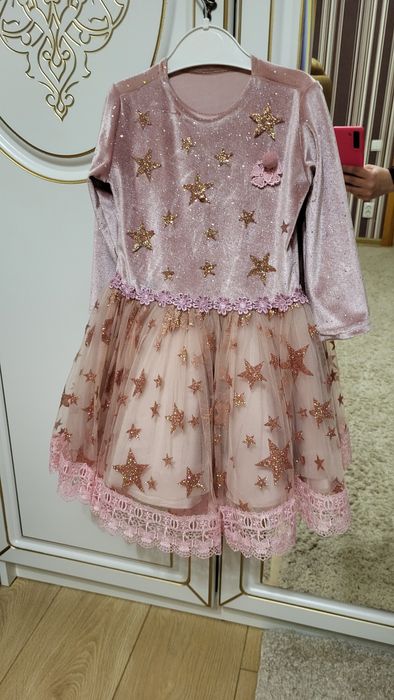 Платье на 3-4 года девочке