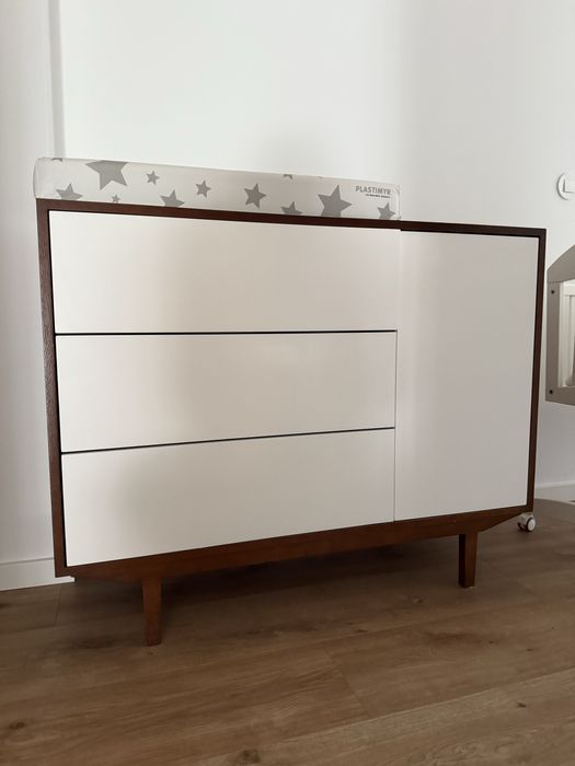 Cómoda pinho maciço 120/50cm