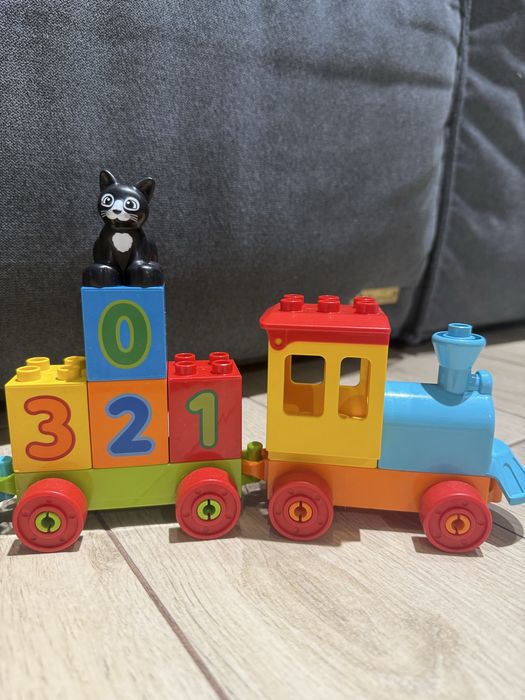 Конструктор Лего Duplo Потяг