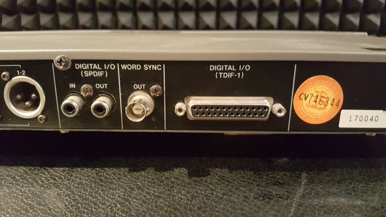 Konwerter Tascam IF-88AE TDIF do AES/EBU i SPDIF