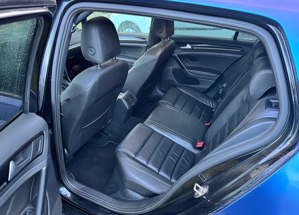 Volkswagen Golf      2016