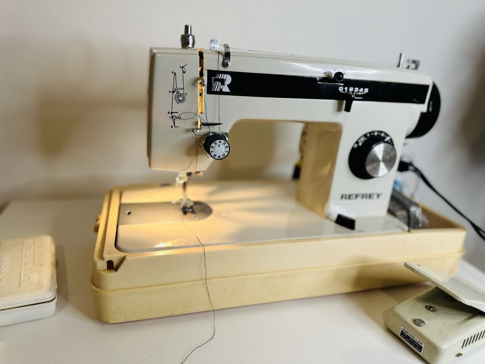 Maquina de costura