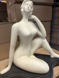 Figura Kobiety  Statua