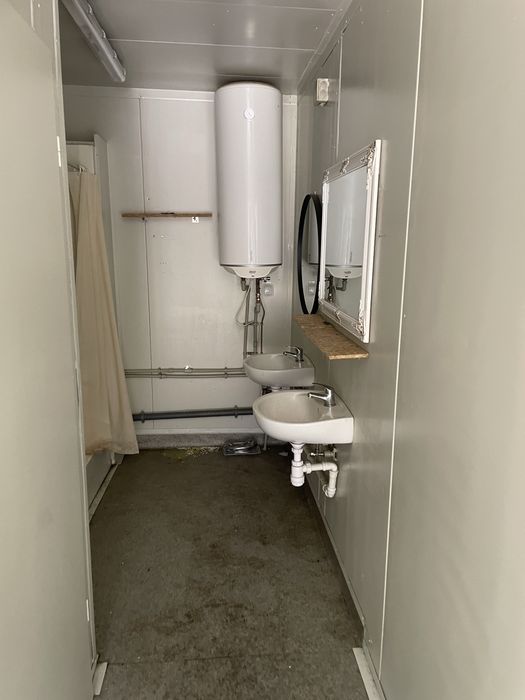 Kontener sanitarny 2x prysznic 2x toaleta 2x umywalka