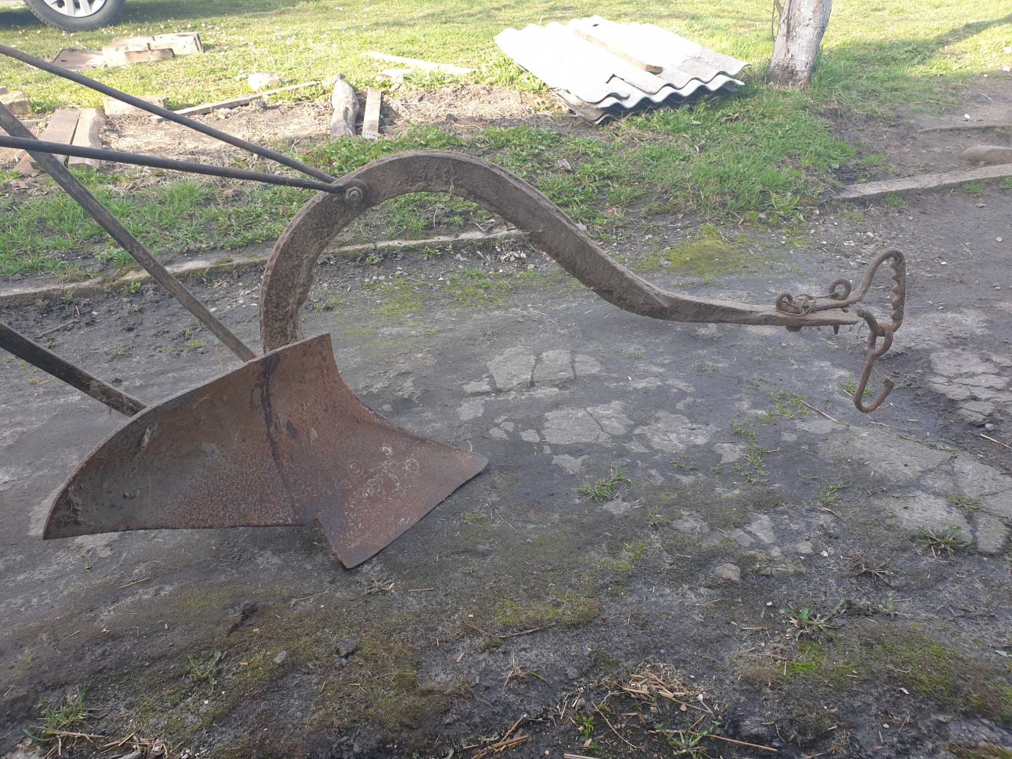 Продам сільскогосподарський плуг