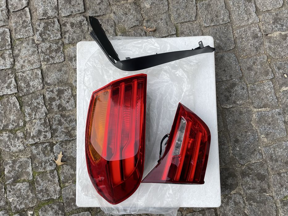 Farol Bmw F32 2015 Conjunto Farois como Novos