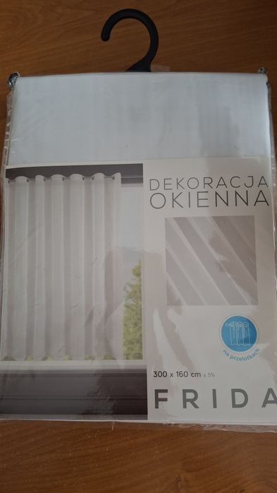 Firanka na przelotkach