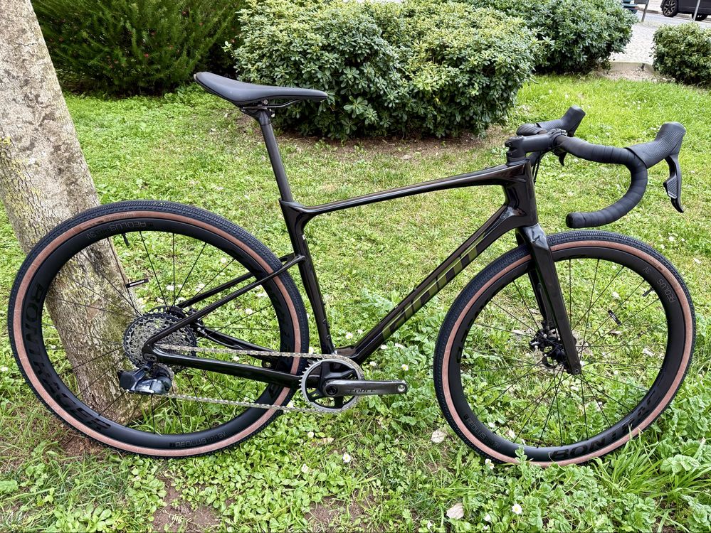 Bicicleta Gravel Giant Revolt advanced - tamanho M