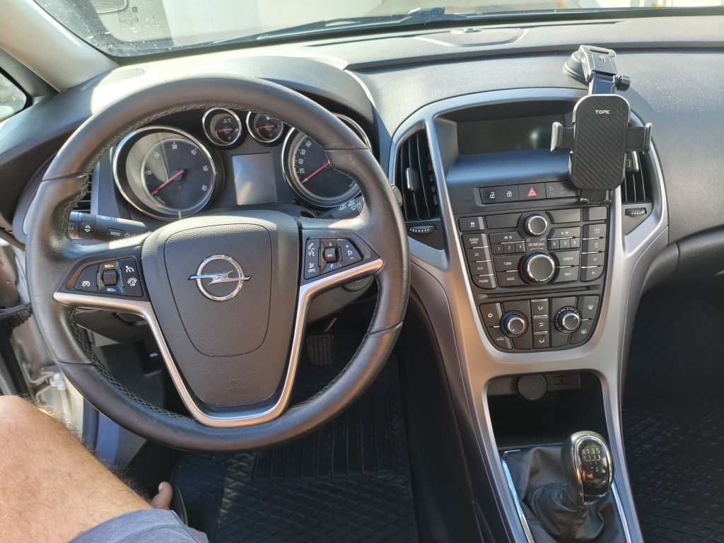Opel Astra comercial