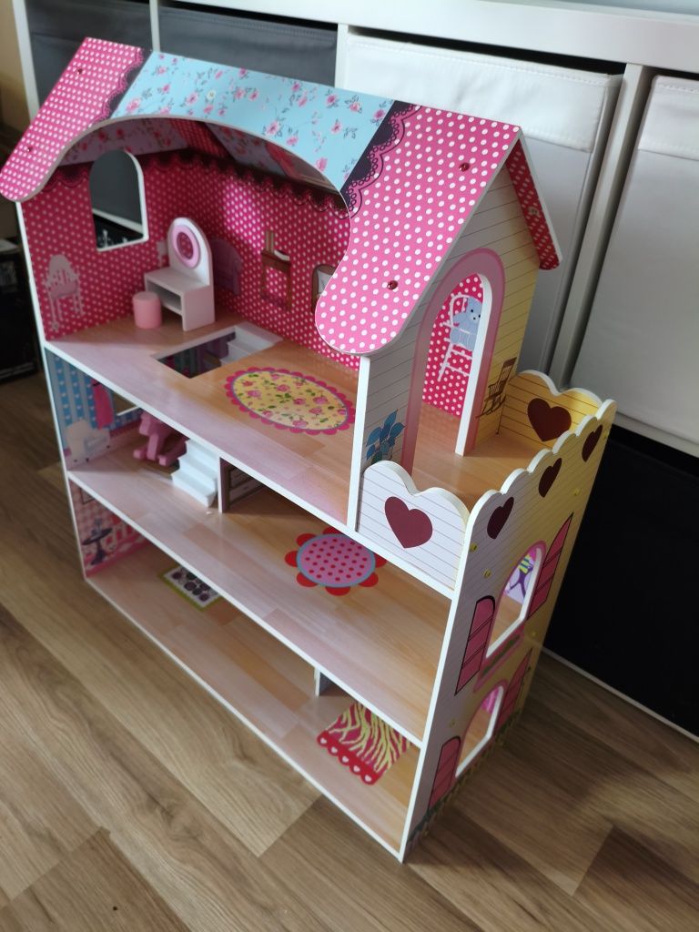 Domek drewniany dla lalek oświetlenie LED
