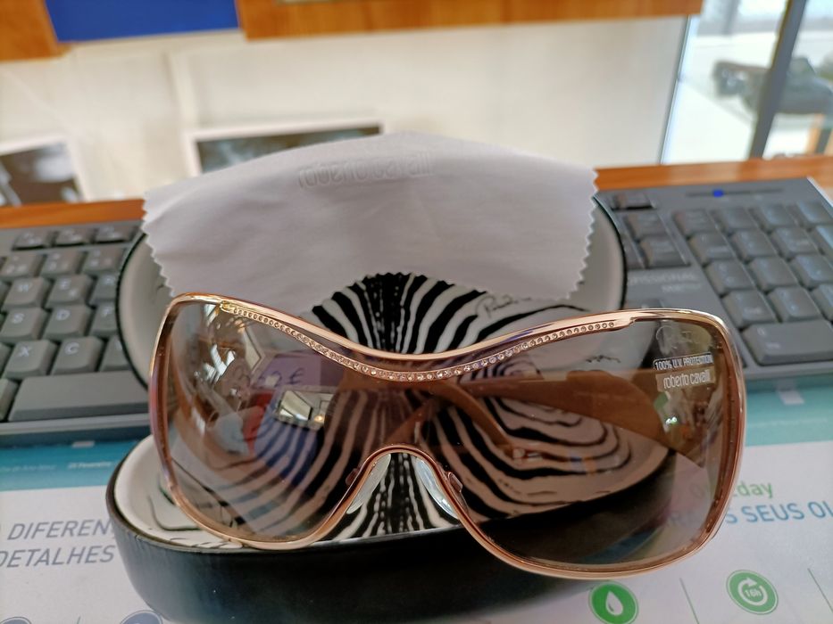 Óculo de sol Roberto Cavalli