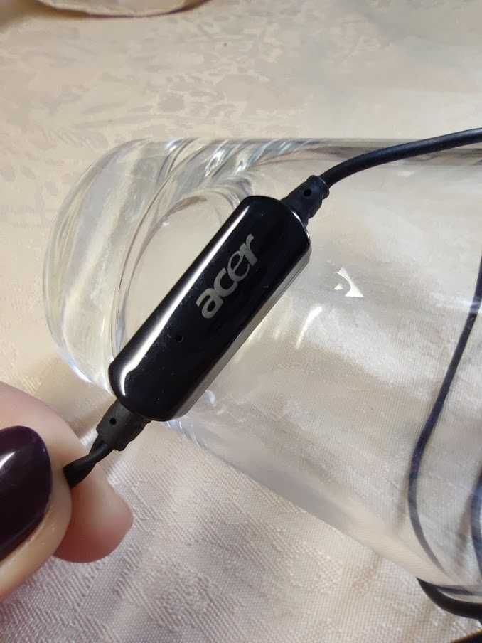 Продам оригінальні навушники від фірми Acer.