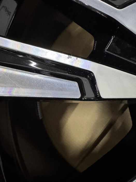 Оригінальний individual V-spoke style 914 диск на BMW X7 G07 R23