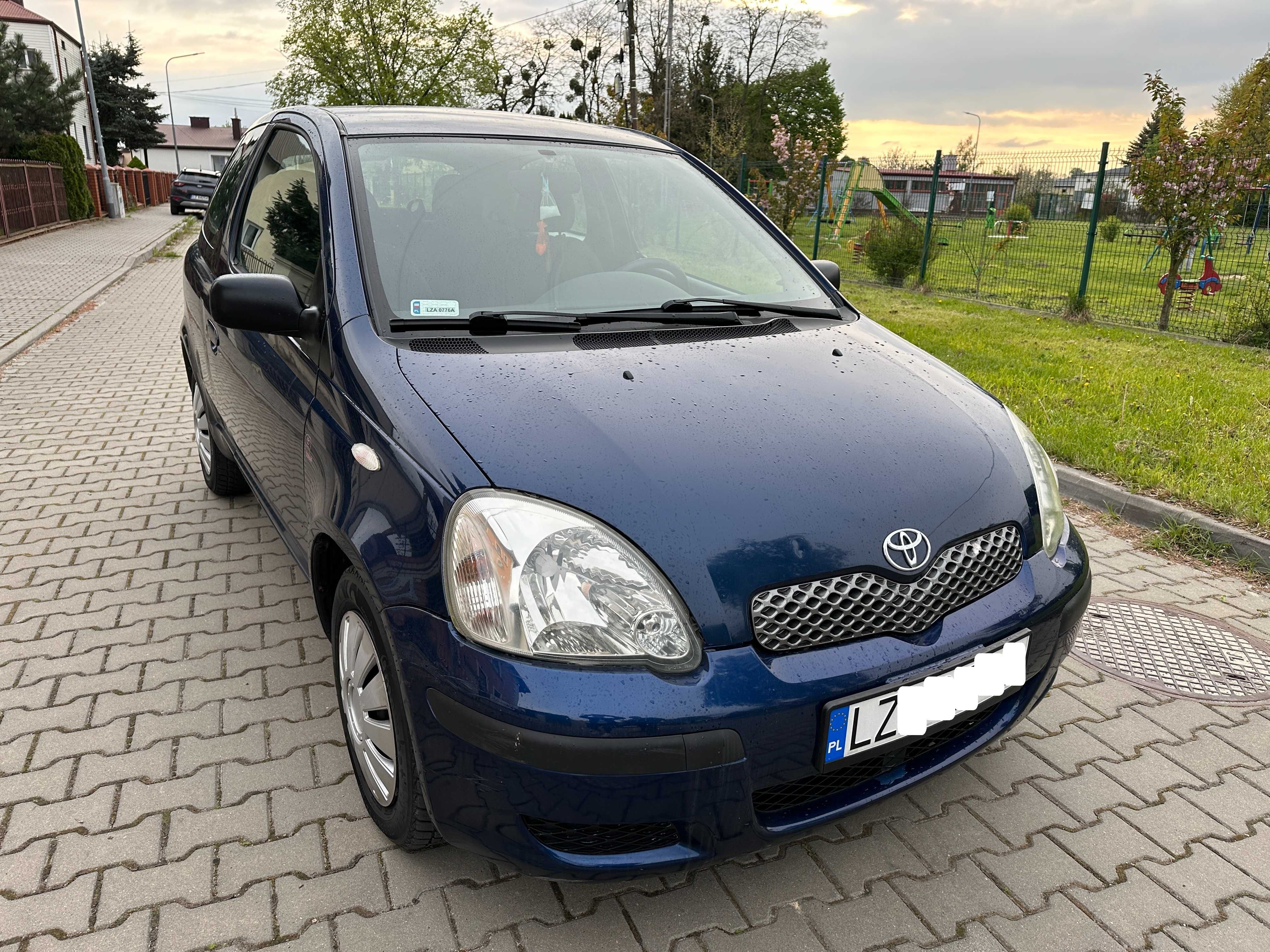 TOYOTA YARIS LIFT 1.0 Benzyna Klima Wspomaganie Welur ŁADNA !