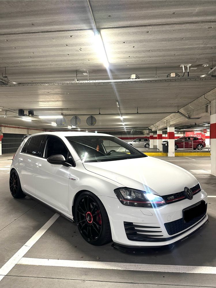 Volkswagen Golf 7 GTI