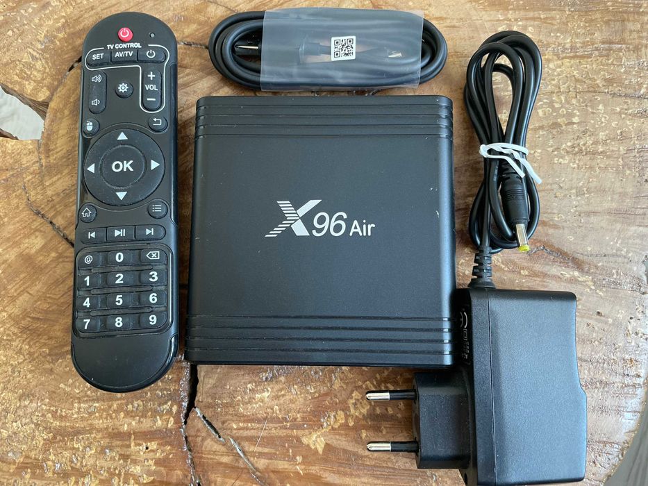 Przystawka Smart TV - X96 Air Android