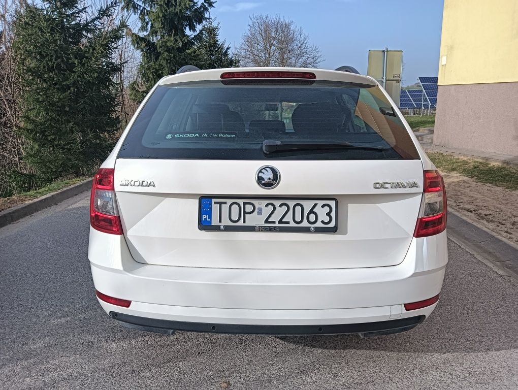 Skoda Octavia 3 lift Benzyna 6 biegów Servis Zobacz Ideał