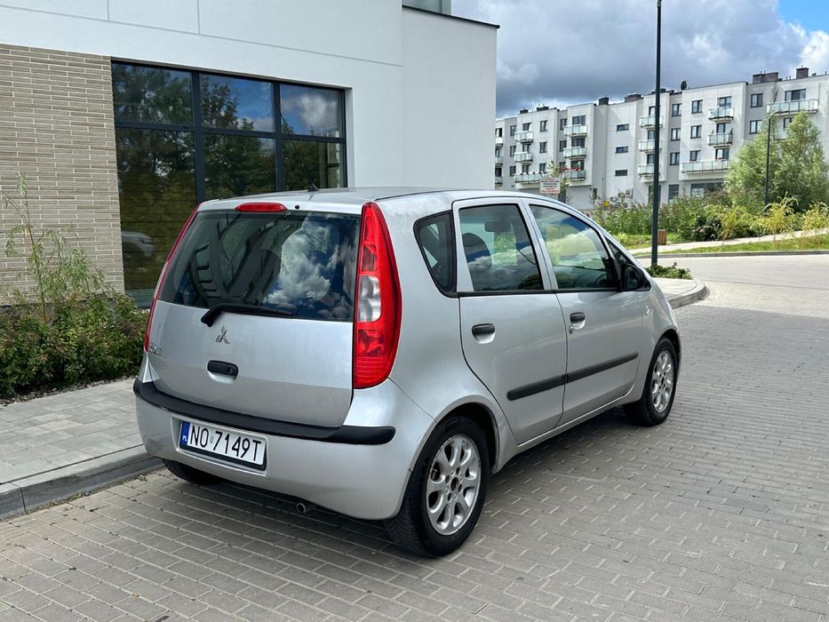 Mitsubishi Colt stan dobry, do jazdy.