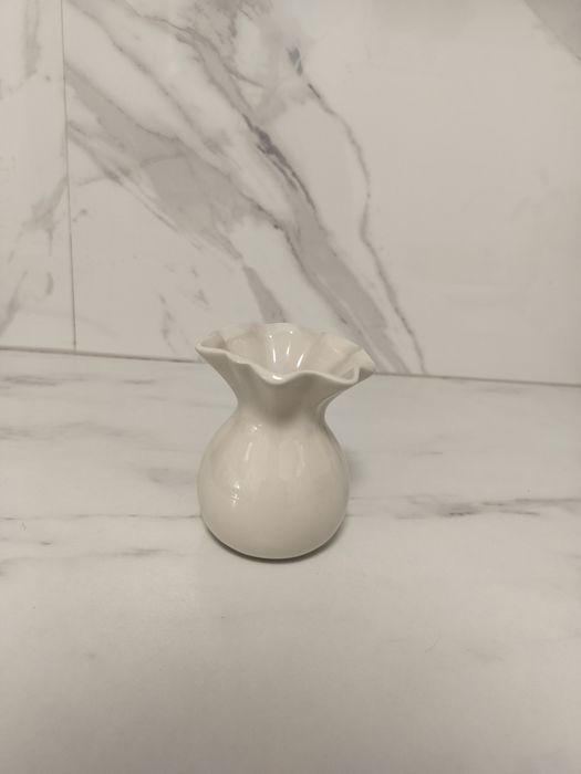 Ceramiczny wazonik