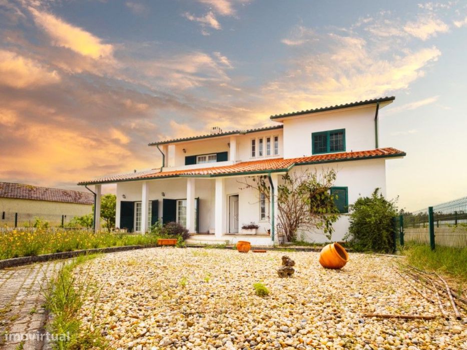 Moradia T4 com garagem e Terreno Figueira da Foz
