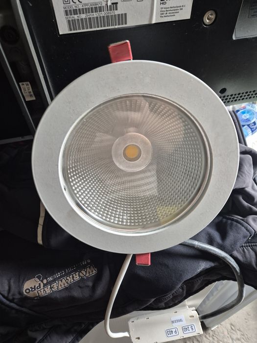 Duze halogeny  szt 6