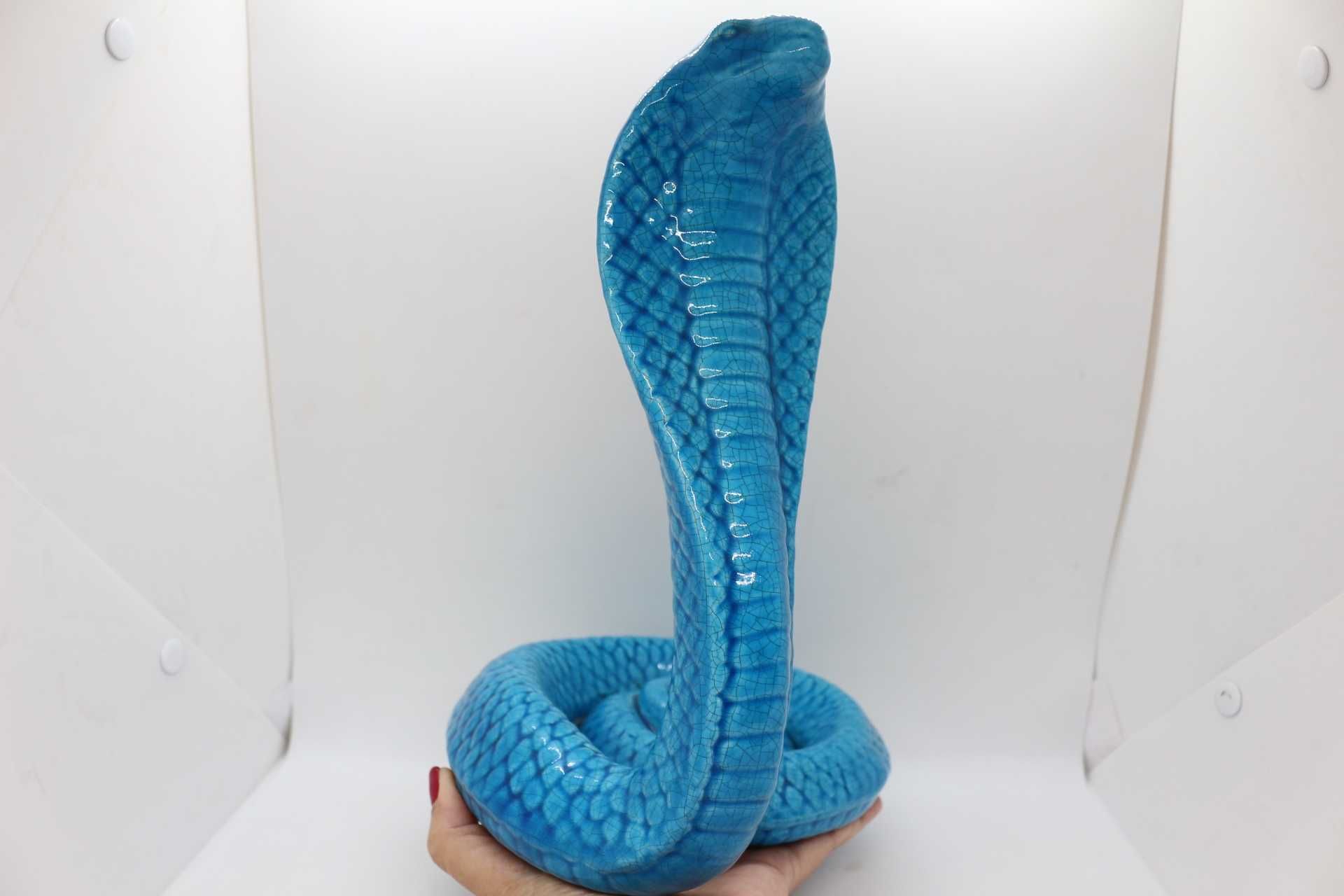 Rara Figura Cobra ou Serpente em Porcelana Chinesa Azul Turquesa XX