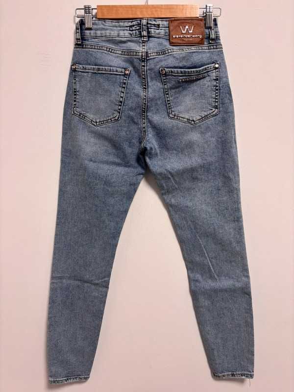 Alexander Wang SLIM 2020 – damskie jeansy z wysokiej jakości denimu