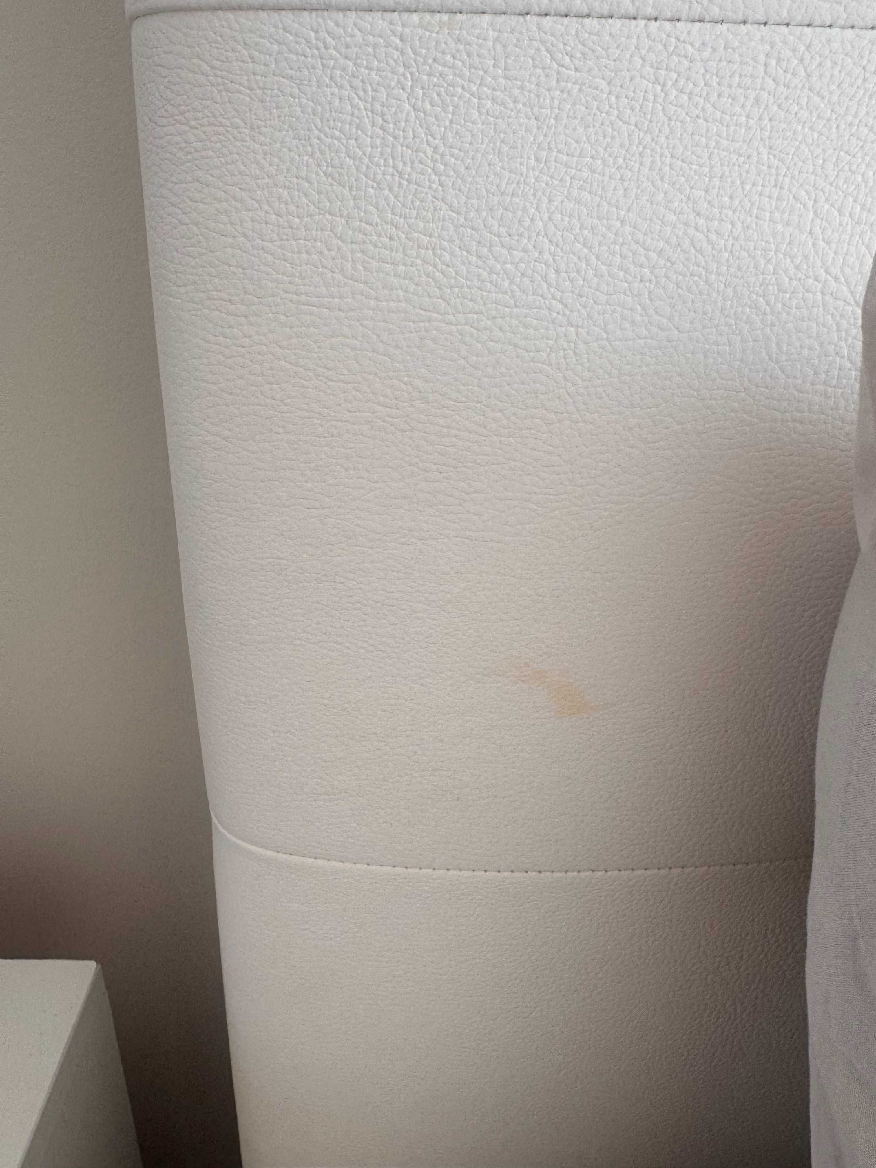 Cama de casal com cabeceira