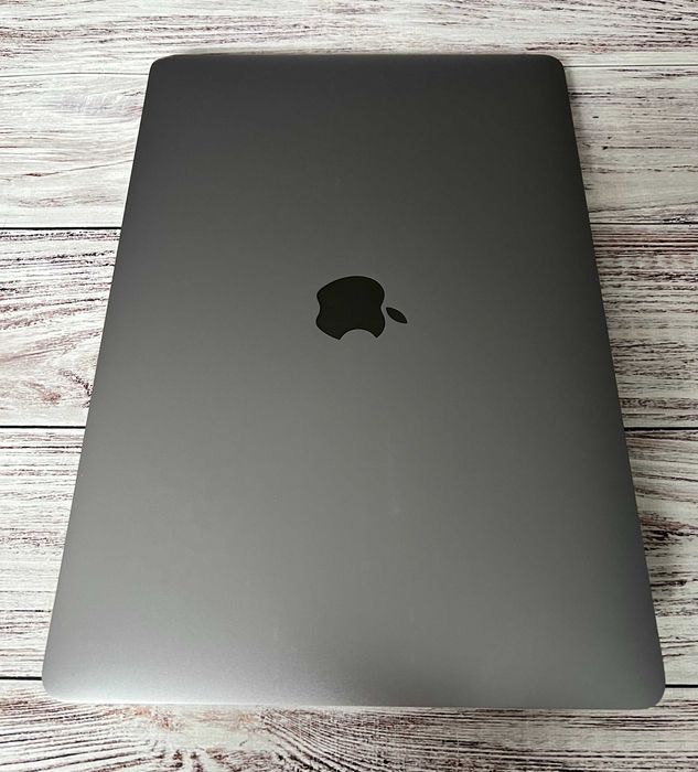 Apple Macbook Air 2020 M1 / 8Gb / SSD 512Gb